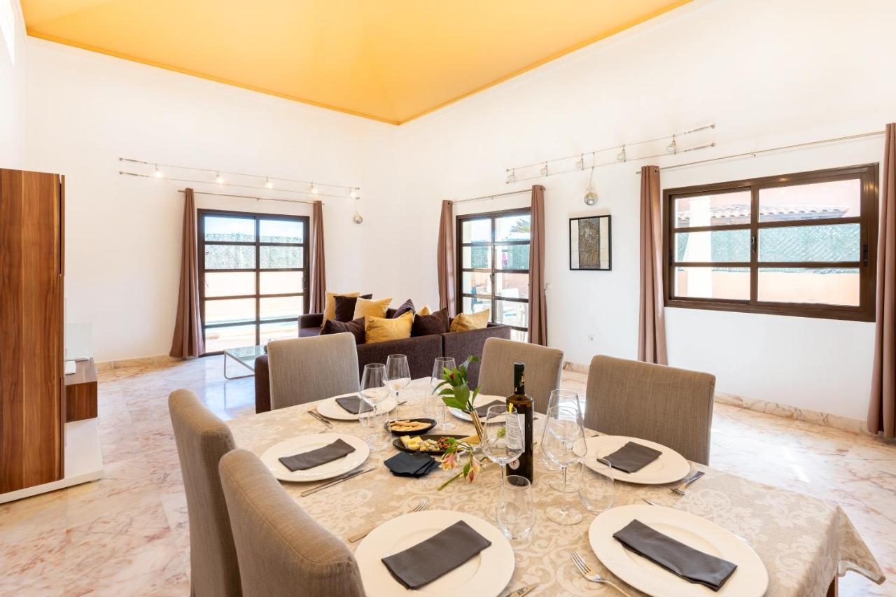 Villa Serenity Private Pool Corralejo By Holidays Home Eksteriør bilde