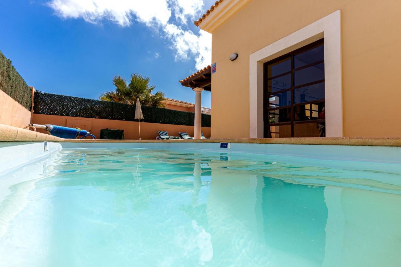 Villa Serenity Private Pool Corralejo By Holidays Home Eksteriør bilde