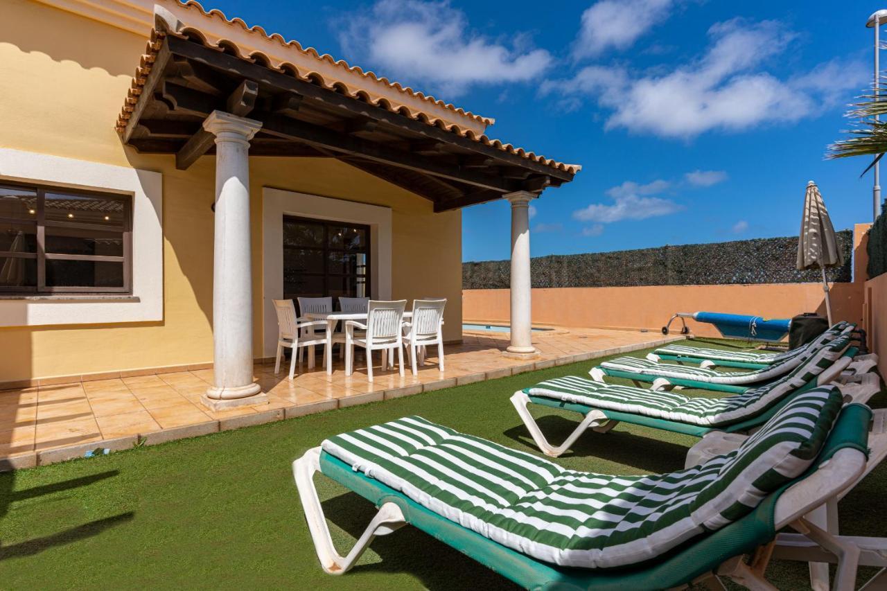 Villa Serenity Private Pool Corralejo By Holidays Home Eksteriør bilde